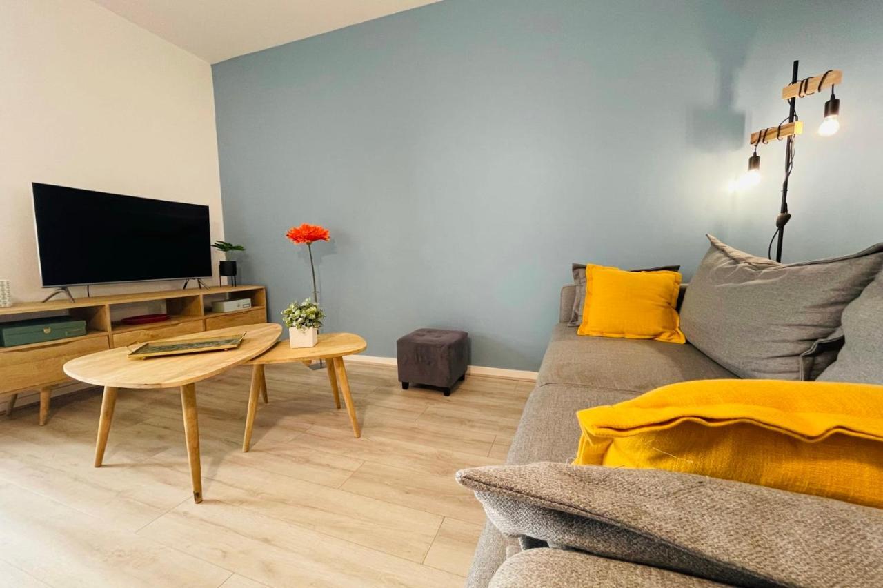Bright Apartment In A New Building With Garage 투르 외부 사진